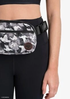 LOLE Jamie Belt Bag - Marvel Camo 7 LOLE Jamie Belt Bag - Marvel Camo -Lole Fashion Shop LAW0889 N739 4 1900x