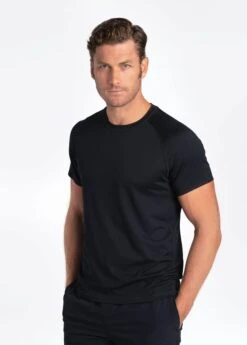 LOLE Jasper Short Sleeve - Black