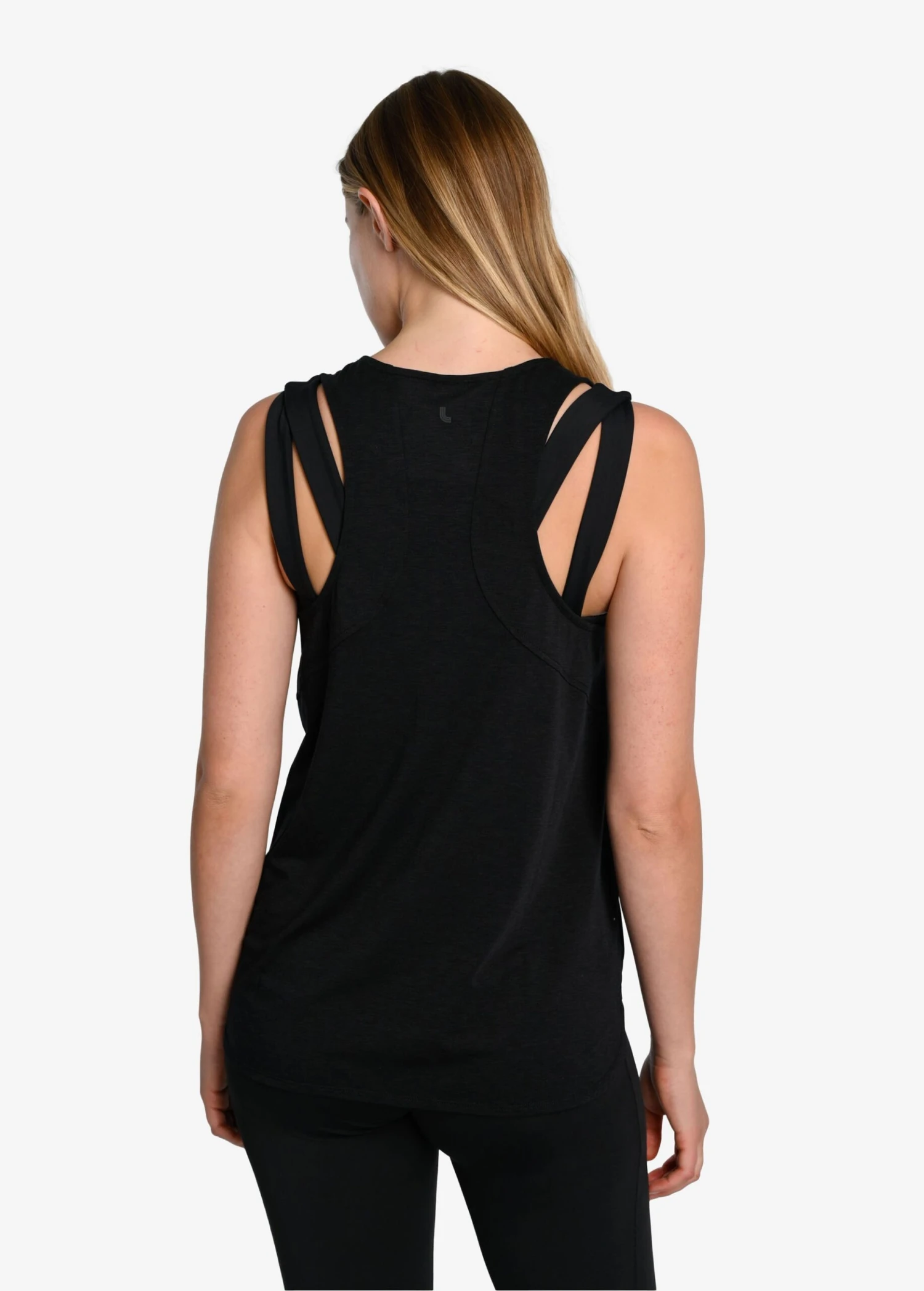 LOLE Performance Wool Moisture-wicking Tank Top - Black 4 LOLE Performance Wool Moisture-wicking Tank Top - Black - Image 4