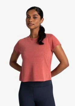 LOLE Everyday Short Sleeve - Cerise
