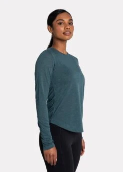 LOLE Everyday Long Sleeve - Fjord Blue 8 LOLE Everyday Long Sleeve - Fjord Blue -Lole Fashion Shop LSW4410 BB49 3 1900x