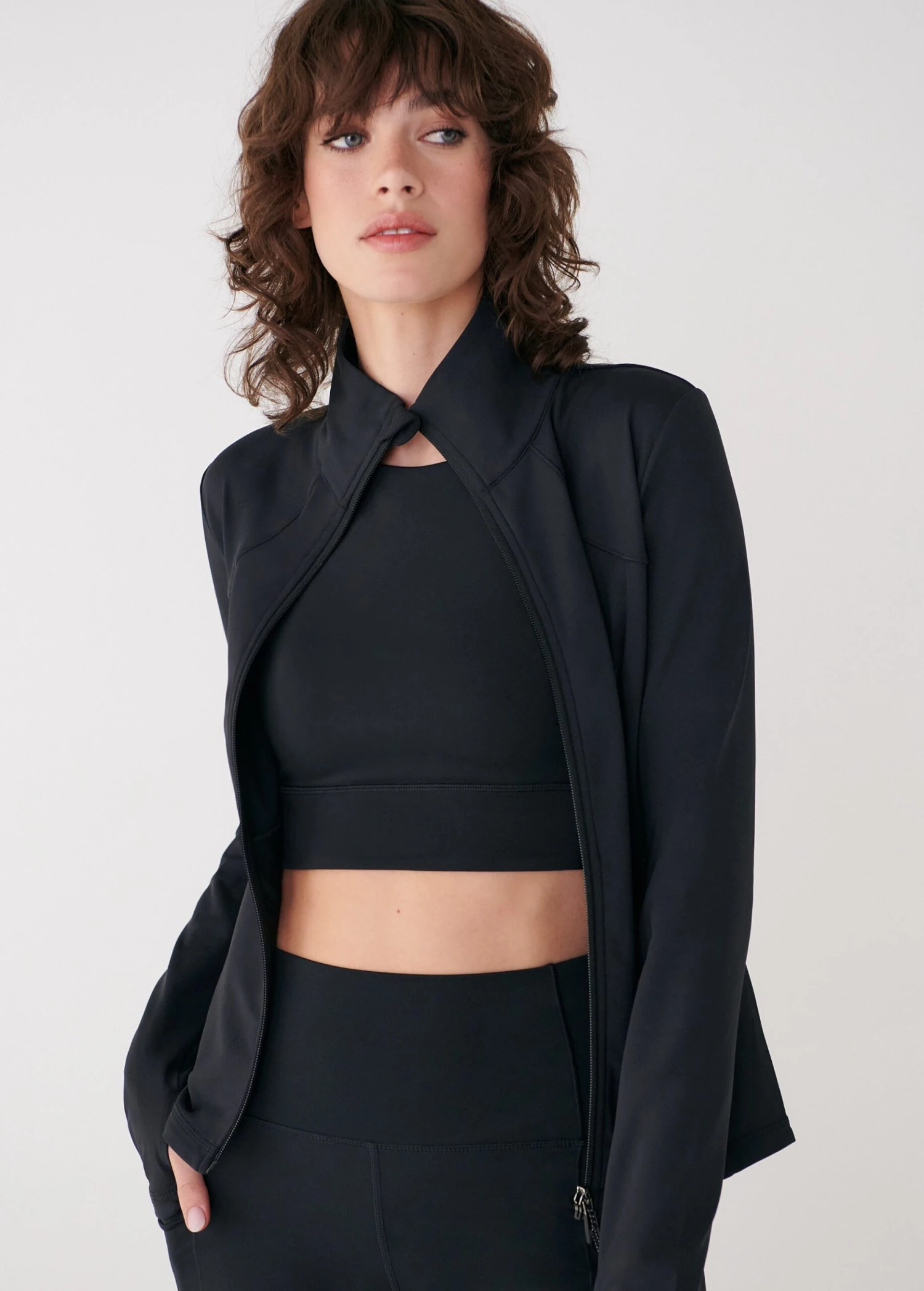 LOLE Step Up Jacket - Black 4 LOLE Step Up Jacket - Black - Image 4