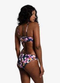 LOLE Amalfi Bikini Top - Rio Floral Crocus 10 LOLE Amalfi Bikini Top - Rio Floral Crocus -Lole Fashion Shop LWW0598 K773 5 1900x
